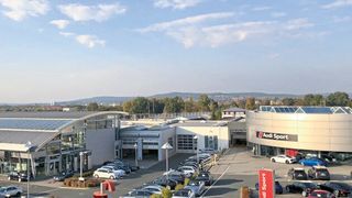 Der große Hauptstandort von Motor-Nützel befindet sich in Bayreuth. (Bild: Motor-Nützel)