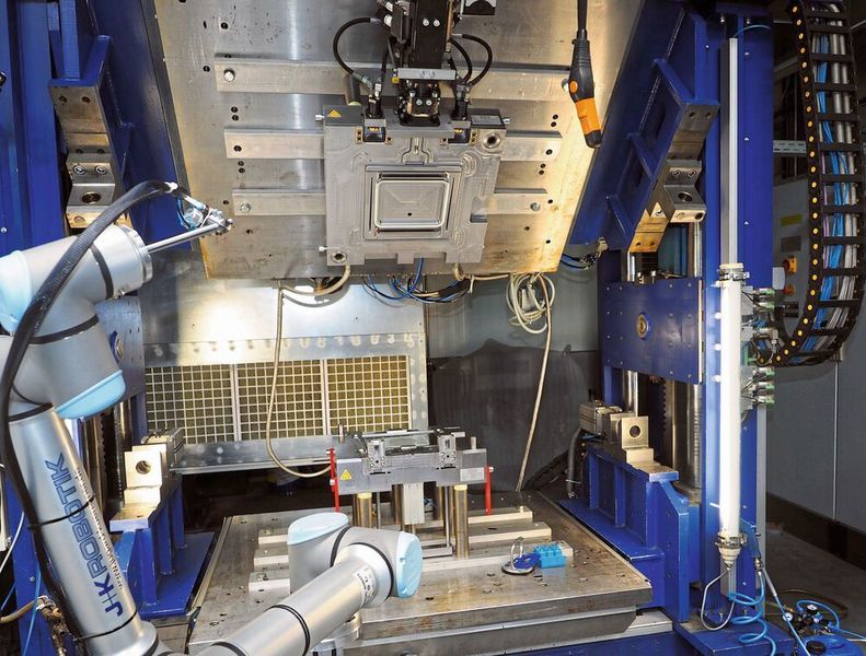 Der neue BBG-Angusstrimmer und der Zickzack-Entlüftungsschieber tragen dazu bei, die Bauteilqualität zu verbessern und dabei Zeit sowie Material zu sparen. Einsetzbar seien sie für alle Reaction-Injection-Moulding-Verfahren (RIM). (BBG)