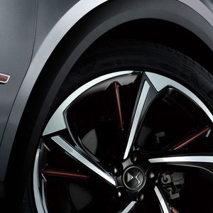 (DS Automobiles)