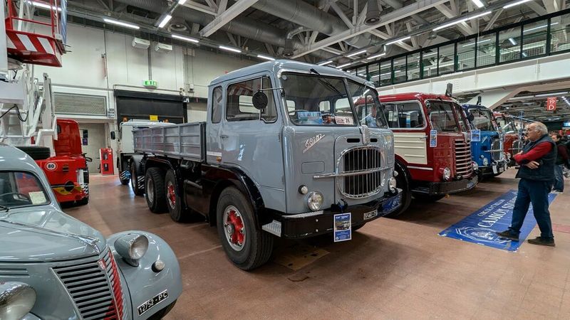 Nur am Rande aber immerhin: Auch historische Nutzfahrzeuge gab's in der Bologna zu bestaunen. Ach ja, selbstverständlich zum größten Teil aus italienischer Produktion. (Bild: Dominsky)