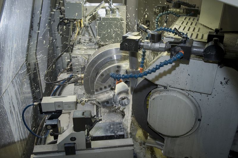 Neben Rundschleifen beherrscht die Unternehmensgruppe alle weitere Schleifverfahren wie Unrund-, Koordinaten-, Flach und Profil-Schleifen. (Bilder: Thomas Entzeroth)