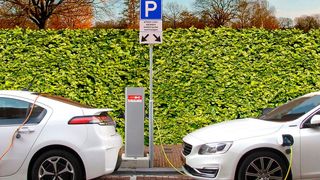 Der Marktanteil von Elektroautos nimmt zu, allerdings nach wie vor recht langsam. (gemeinfrei)