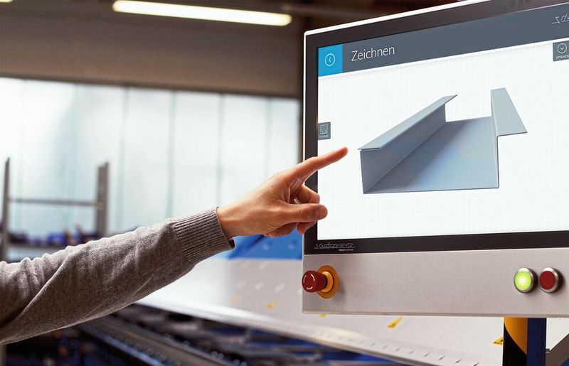 Blick auf das Steuerungsmodul einer Blechbearbeitungsmaschine von Asco. (Bild: Asco)