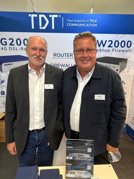 Günter Wagner (l.) und Dr. Sascha Priester von TDT (Bild: Vogel IT-Medien GmbH)