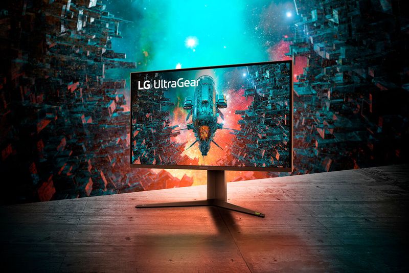 Der ebenfalls 32 Zoll große Ultragear 32GQ950 liefert die 4K-Auflösung mit bis zu 160 Hz bei Übertaktung. Er ist laut Hersteller der erste 4K-Monitor mit ATW Polarizer. (Bild: LG)