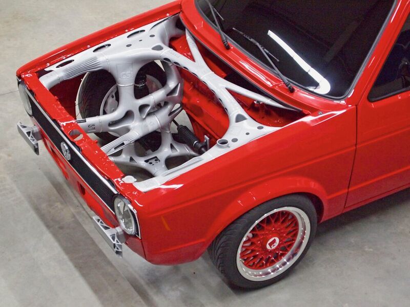 Das 3i-Print-Projekt zeigt an der Vorderwagenstruktur eines alten VW Caddy das volle Potenzial des industriellen 3D-Drucks für die Automobilindustrie.  (CSI)