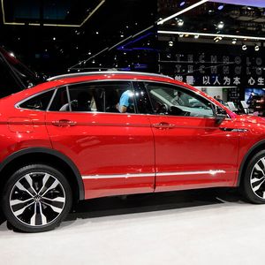 Volkswagen zeigte in Peking den Tiguan X, die Coupé-Variante seines Kompakt-SUVs.(Bild:  Newspress)
