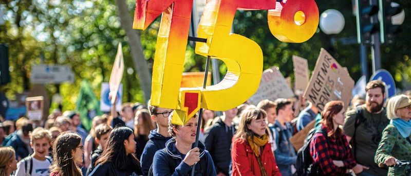 Das dürfe kaum jemanden überraschen: Nach aktuellen Prognosen ist das 1,5-Grad-Ziel nahezu nicht mehr zu halten. Details liefern aktuelle Berichte einer internationalen Forschergemeinschaft. Wir fassen die zentralen Ergebnisse zusammen.(Bild:  frei lizenziert, Mika Baumeister / Unsplash)