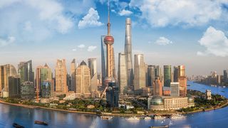 Die chinesische Industrie ist mit einem Produktionsvolumen von 17 Mrd. Euro der größte Werkzeugmaschinenproduzent der Welt. Das Marktvolumen deckt fast ein Drittel des Weltmarktes ab. (©anekoho - stock.adobe.com)