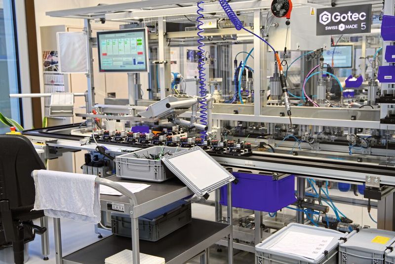 Banc de tests pour le contrôle individuel des pompes électromagnétiques. (Source : MSM)