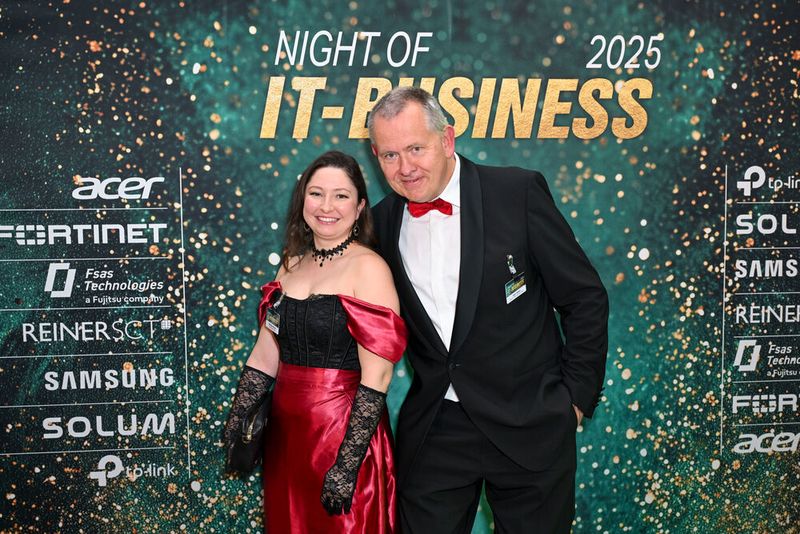 Mihriban Dincel (IT-BUSINESS) und Jens Tamm (Westcon) kennen sich in der UC Welt bestens aus. (Bild: Hannes Magerstädt)