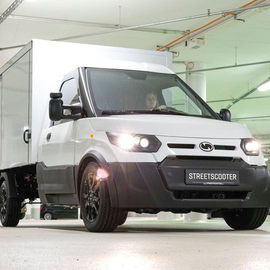 Der Elektrotransporter Streetscooter sei eine gute Idee gewesen, findet Gründer Günther Schuh noch immer. Die Post habe die Idee aber totgemanagt. (Bild:  DHL Group)