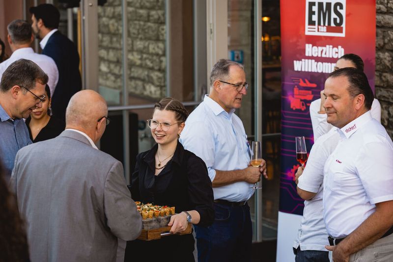 Impressionen vom 24. Würzburger EMS-Tag: Im Mittelpunkt standen aktuelle Branchenthemen, praxisnahe Impulse und insbesondere der persönliche Austausch innerhalb der EMS-Community. (Bild: Stefan Bausewein)