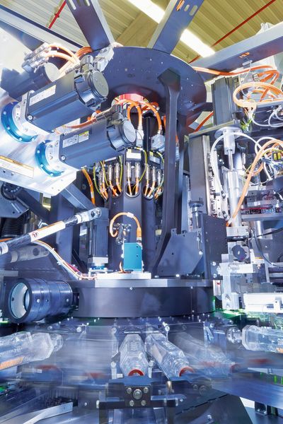 In dieser Siebdruckmaschine kommen dezentrale Antriebe von Bosch Rexroth zum Einsatz. (Bild: Bosch Rexroth)