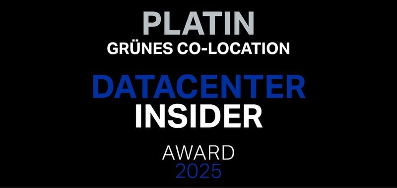 Grünes Co-Location – Platin: LEW TelNetÜber das LEW Green Data Center:Die LEW TelNet GmbH zählt zu den führenden Telekommunikationsanbietern in Südwestbayern – mit eigenem Netz sowie Internet-, Telefonie-, IT-, Cloud- und Rechenzentrumsservices.Das LEW Green Data Center, eines der ersten grünen Co-Location-Rechenzentren, erreicht einen PUE-Wert von 1,2 und gehört damit zu den effizientesten seiner Art. Im Regelbetrieb nutzt es 100 % erneuerbare Energien und Abwärme. Zertifizierungen nach DIN EN 50600 und ISO/IEC 27001 sowie umfassende Sicherheitsmaßnahmen gewährleisten maximale IT-Sicherheit.Mehr Infos unter: LEW Green Data Center (Bild: Vogel IT-Medien GmbH)