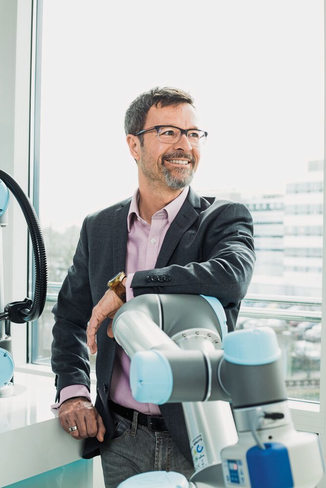 Helmut Schmid, Universal Robots: „Ich sehe Roboter nicht als die in Zukunft übergeordnete Steuereinheit.“