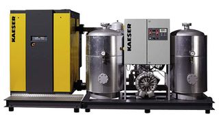 Die Kombinationstrockner der Serie Hybritec bestehen aus Kältetrocknern (l.), in die warmregenerierende Adsorptionstrockner eingebaut sind. Dadurch ergeben sich deutlich höhere Einsparpotenziale.Bild: Kaeser Kompressoren (Archiv: Vogel Business Media)