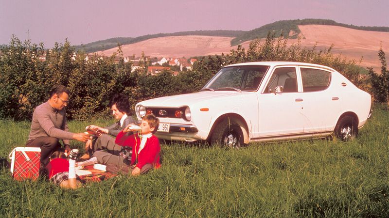 Der Cherry war in Deutschland der erste Kompakte aus Japan mit Vorderradantrieb, Quermotor, Zahnstangenlenkung und Schräglenkerhinterachse. (Bild: Nissan)