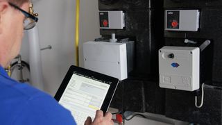 Wartung per iPad: Ein Server stellt alle relevanten Daten für den Monteur bereit. (Bild: my TGA)