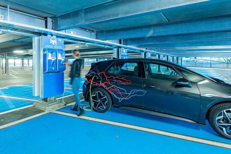 Charge One ist mit seinen Ladelösungen vor allem im B2B-Bereich aktiv. Charge One ist mit seinen Ladelösungen vor allem im B2B-Bereich aktiv.