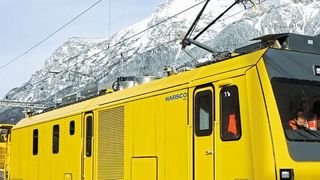 Erhöhte Arbeitssicherheit: Mit den Erhaltungsfahrzeugen des Gotthard-Basistunnels lassen sich sämtliche Zugbildungsarbeiten und die Ausführung von Bremsproben vom Führerraum aus durchführen. (Lütze)