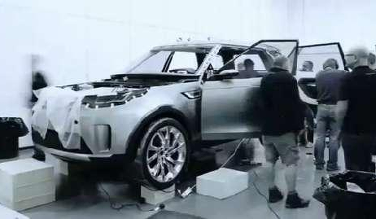 Land Rover Discovery Vision Concept Montage (Brightcove_3475254160001)