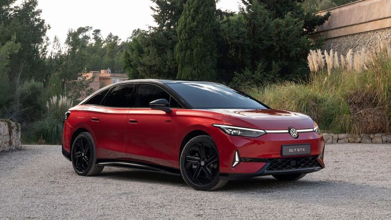 Dynamisch: Die GXT-spezifischen Designmerkmale stehen der ID 7Limousine richtig gut.(Bild:  VW)