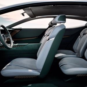 Blick in den Innenraum des Konzeptautos Vision X-Coupe.(Bild:  Mazda)