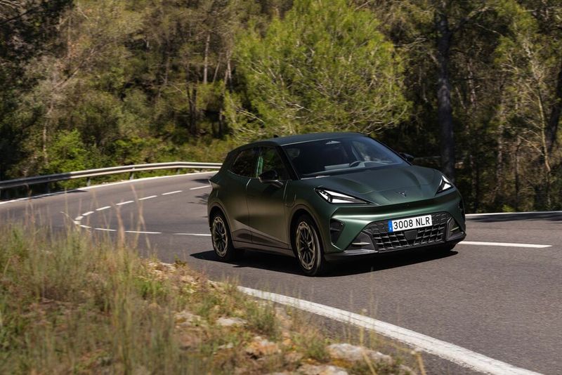 At 441 liters, the trunk is surprisingly spacious (Image:Cupra via Authors' Union Mobility)