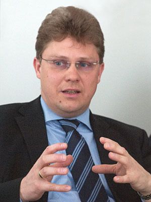 „Mehr Effizienz im Vertrieb erreichen Sie mithilfe von Investments in Personal oder in IT. Im Allgemeinen entscheiden sich die Betriebe für Letzteres.“ Ralf Preusser, Leiter Produktmanagement CRM bei der Sage Software GmbH in Frankfurt am Main. Bild: Schreier (Archiv: Vogel Business Media)