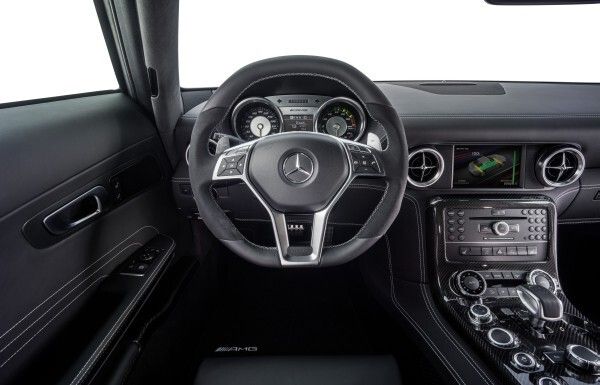 Der Mercedes-Benz SLS AMG Coupé Electric Drive - mit einer Gesamtleistung von 552 kW und einem maximalen Drehmoment von 1000 Nm der stärkste Elektro-Supersportwagen der Welt (Daimler AG)
