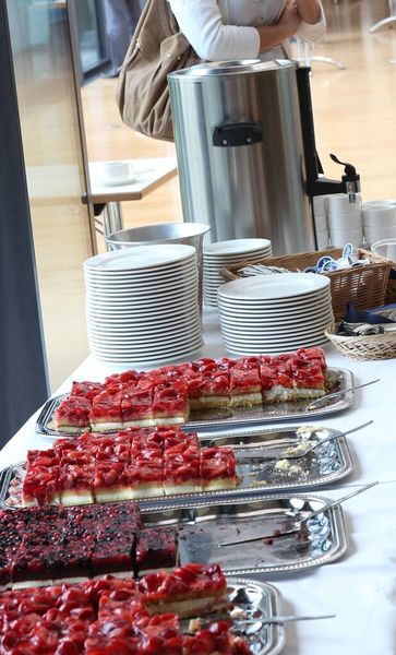 Kaffeepause mit frischem Kuchen. (Bild: Castagna)