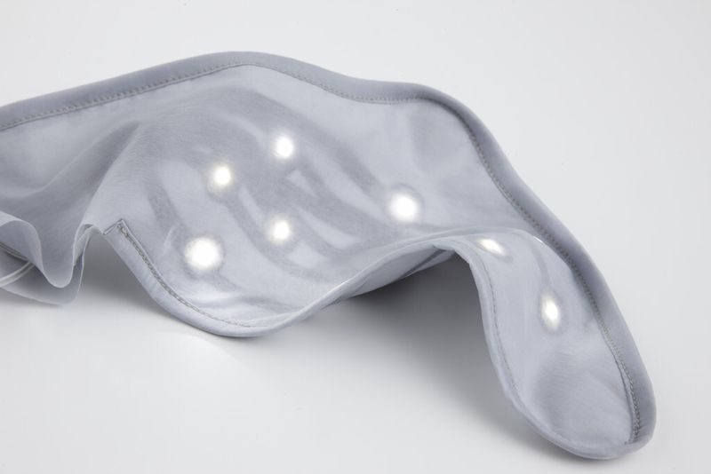 Dehnbares Textil mit integrierter Elektronik (Bild: Utope)