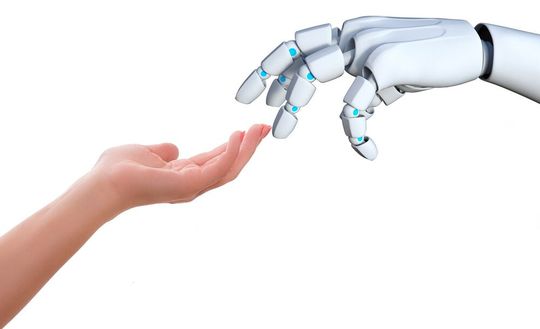 Roboter und Mensch: Aus ethischer Sicht sei es äußerst fragwürdig, wenn pflegebedürftige Menschen soziale und emotionale Bedürfnisse zukünftig überwiegend im Umgang mit Begleitrobotern stillen, konstatierte heute der Deutsche Ethikrat Roboter und Mensch: Aus ethischer Sicht sei es äußerst fragwürdig, wenn pflegebedürftige Menschen soziale und emotionale Bedürfnisse zukünftig überwiegend im Umgang mit Begleitrobotern stillen, konstatierte heute der Deutsche Ethikrat