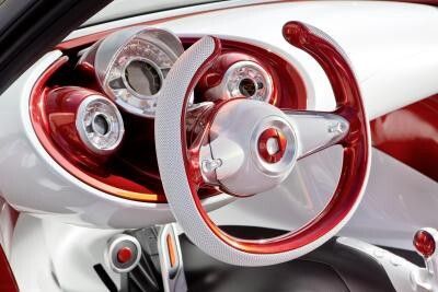 Auch im Inneren besticht das Konzeptfahrzeug mti futuristischem Design. (Bild: Daimler)