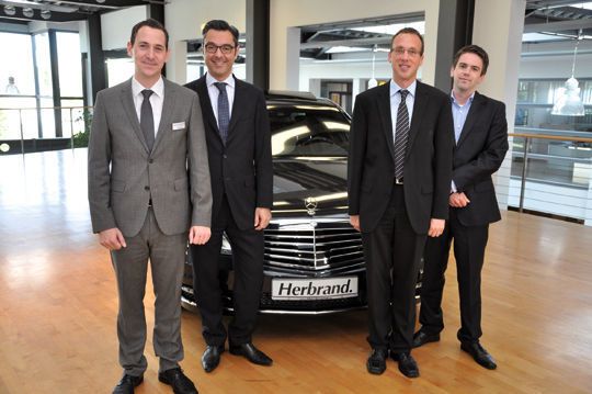 Geben dem Internet einen hohen Stellenwert: Ludger van den Boom, Assistent der Verkaufsleitung, Richard Lacek-Herbrand, Geschäftsführer, Stefan Schmeink, EDV-Leiter,  und Sven Ingenpaß,  Marketingleiter. (Foto: Richter)