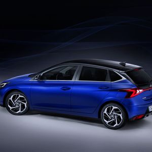 Motorseitig sind drei Versionen zwischen 62 kW/84 PS und 88 kW/120 PS bestellbar.(Bild:  Hyundai)