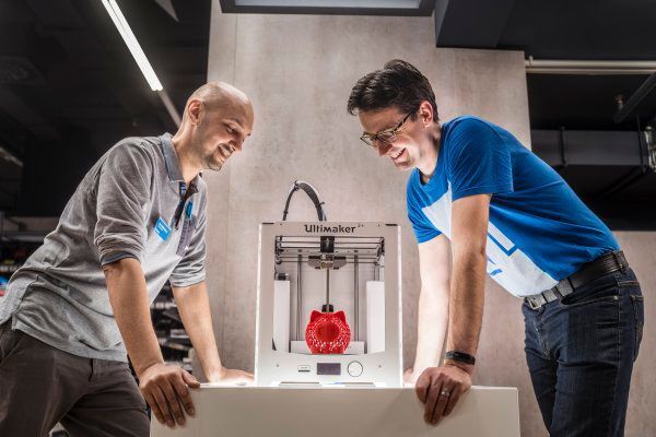 Faszination 3D-Druck: Der 3D PrintHub bietet die Möglichkeit, Ideen und Entwürfe sofort vor Ort in die Realität umzusetzen. (Conrad)