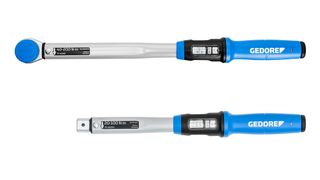 Die Varianten TF-K (oben) und TF-SE (unten) besitzen unterschiedliche Werkzeugaufnahmen, wodurch der Hersteller einen vielseitigen Einsatz der Drehmomentschlüssel gewährleisten möchte. (Bild: Gedore)