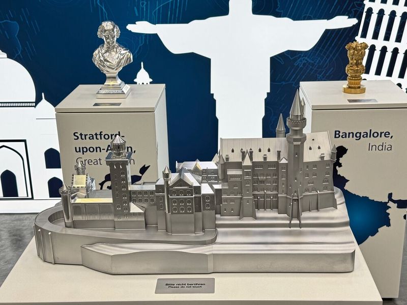 Grob zeigt auf seiner bislang größten Hausmesse 2025 technologische Highlights auf über 6.000 Quadratmetern. (Bild: VCG/Sonnenberg)