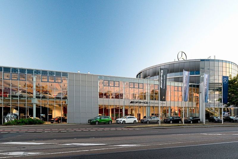 2018 sollte das erste normale Geschäftsjahr des größten und jüngsten Mercedes-Benz-Händlers Deutschlands werden. Doch Stern Auto hatte die Rechnung ohne die Bundesregierung gemacht. Auch Herstellerprogramme hielten das Unternehmen auf Trab. (© Martin Klindworth)