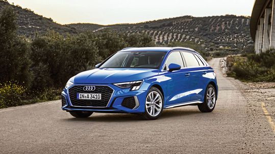 Audi A3 in der vierten Generation – zum Start in 1996 begründete das Modell das Segment der Premium-Kompaktklasse. Audi A3 in der vierten Generation – zum Start in 1996 begründete das Modell das Segment der Premium-Kompaktklasse.