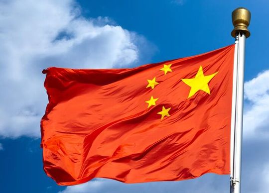 Wenn man als europäisches Unternehmen in China produzieren will, steht man gleich vor mehreren Hürden, die genommen werden wollen. Allen voran die Einmischungen der Regierung in die Wirtschaft, was chinesische Unternehmen bevorzugt. Die EU-Handelskammer kritisiert ...(Bild:  Ch. Wong)