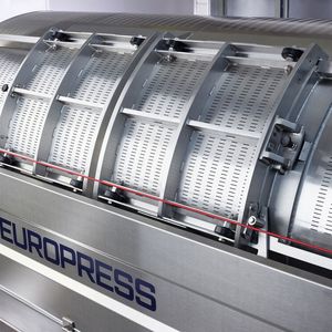 Die pneumatischen Traubenpressen Europress EP verfügen über ein Fassungsvermögen zwischen 100 und 32.000 Litern.