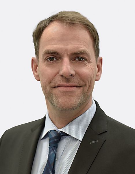 „Das werkzeugfallende Teil muss in einwandfreier Qualität im Werkzeug herstellbar sein, im Anschluss muss im Presswerk die Hubzahl gesteigert werden“, setzt Christian Först, Leiter Presswerk 3 Ingolstadt von Audi, die Prioritäten. (Audi)