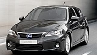 Kopfsprung ins Haifischbecken: Lexus-Kompaktwagen CT 200h. (Archiv: Vogel Business Media)