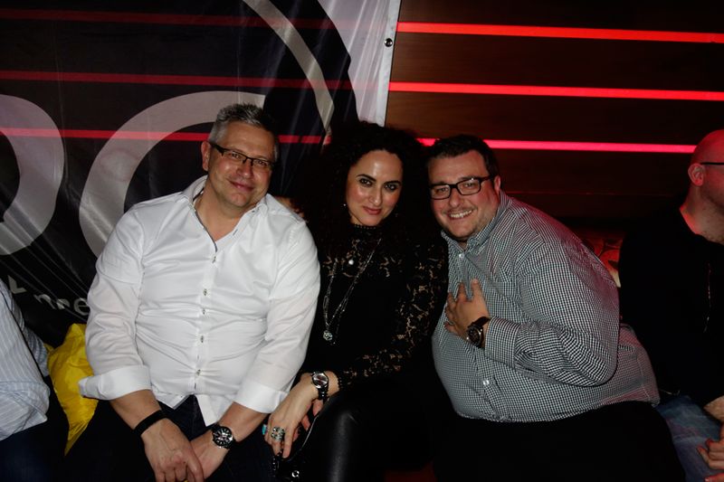 (l.) Markus Schmidt, Netatmo, Besa, IT-BUSINESS, und mit dem ganz gerührten Andre Nemec, Medimax (Bild: IT-BUSINESS)