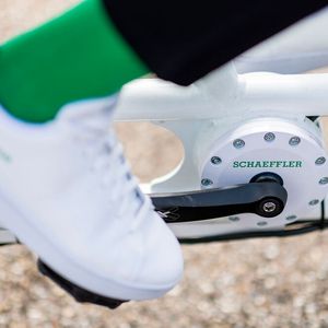 Der Generator an der Pedalachse hat keine mechanische Verbindung zum eigentlichen Antrieb.(Bild:  Schaeffler/Daniel Karmann)