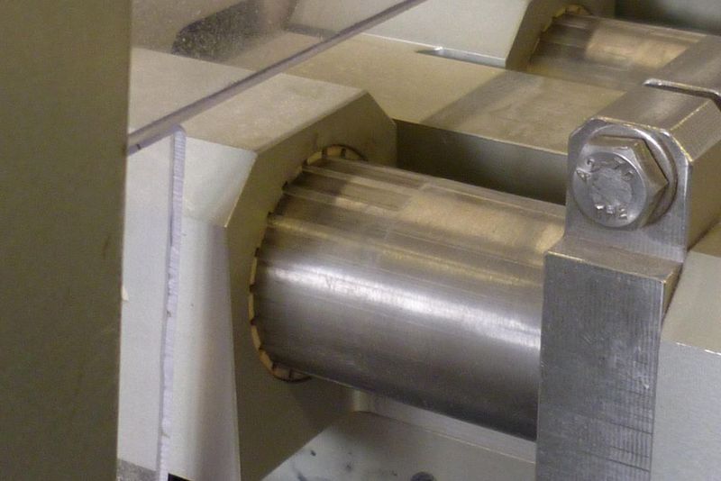 Trockene Führungen der beweglichen Teile sorgen für eine saubere und verschleißarme mechanische Lösung  (Bild: Telsonic)