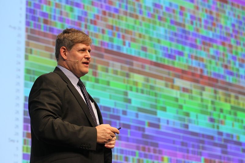 „Die Versorgungskosten steigen schneller als das Bruttoinlandsprodukt. Das macht fundamentale Veränderungen der Versorgungsmodelle nötig“, Key-Note-Speaker Prof. Christoph Thuemmler vom Institute for Informatics and Digital Innovation der Edinburgh Napier University. (Bild: Forum Medtech Pharma)